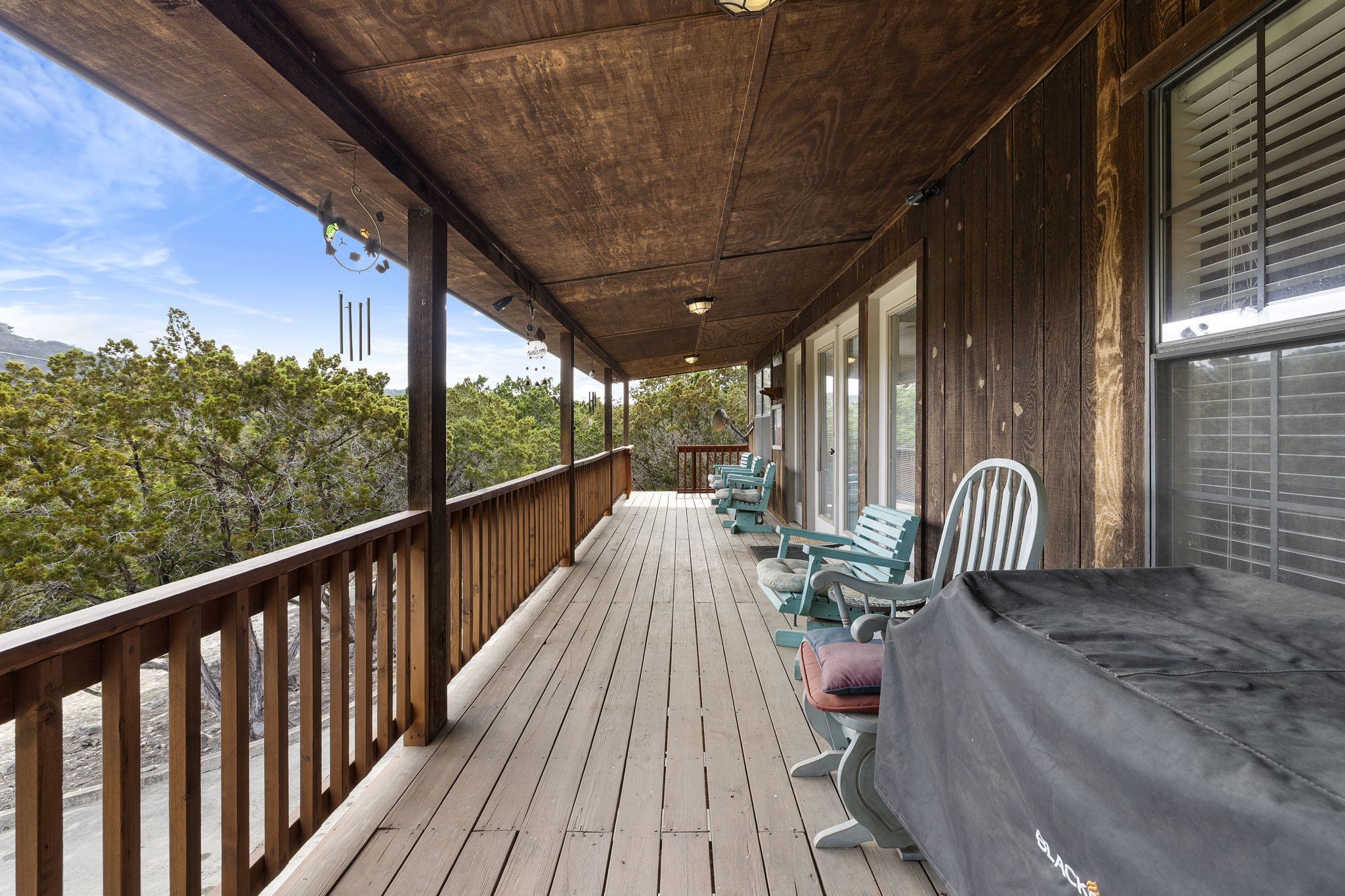 117 Cedar Rdg Lane Concan, TX 78838 - Photo 28 of 38 a view of balcony with couch