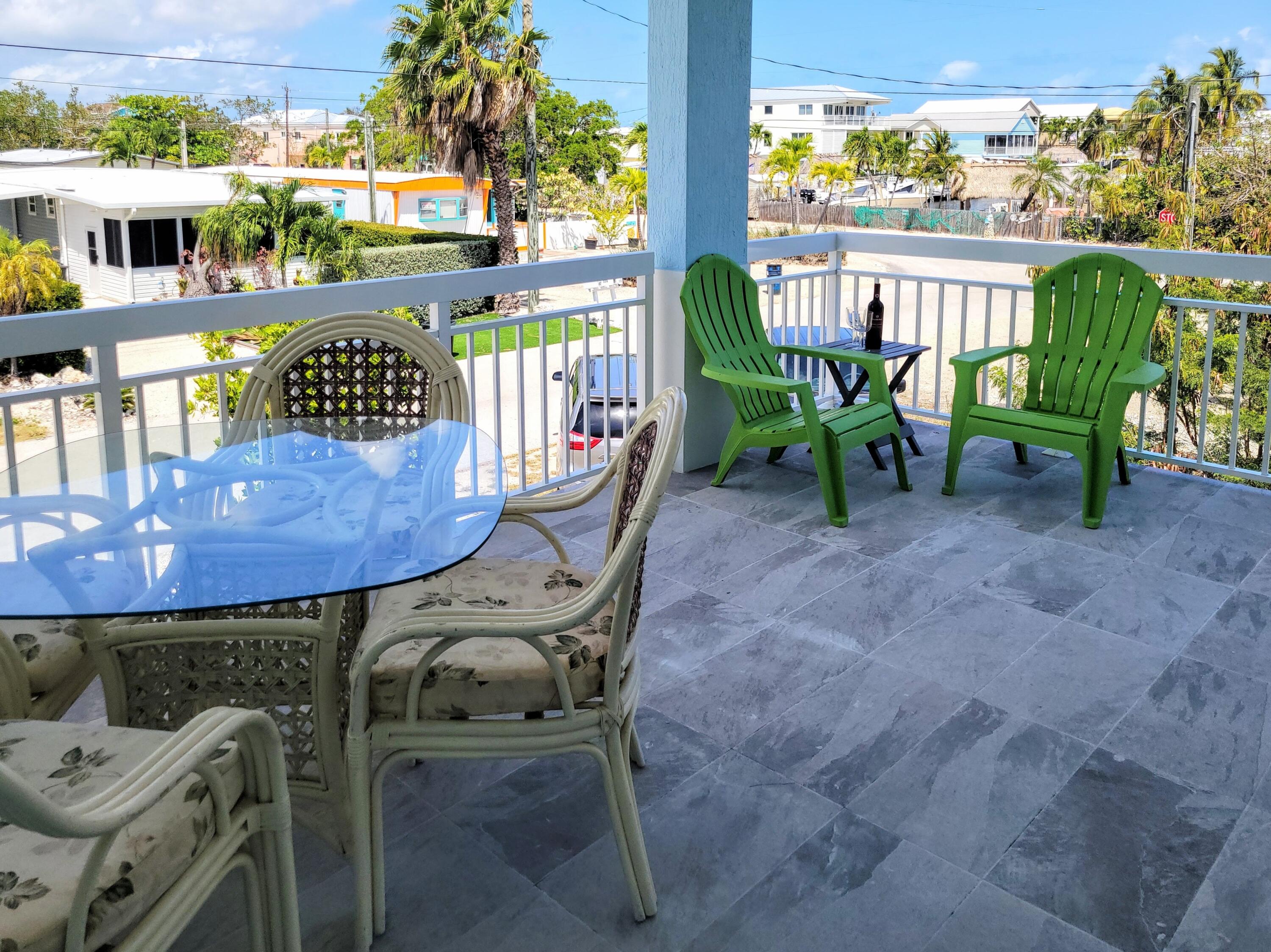 554 Gordon Circle Key Largo, FL 33037 - Photo 4 of 17 Porch2