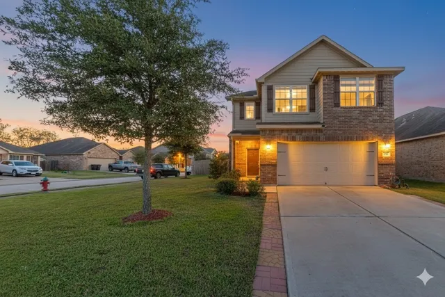 $237,900 | 511 Oporto Path, Crosby, TX 77532