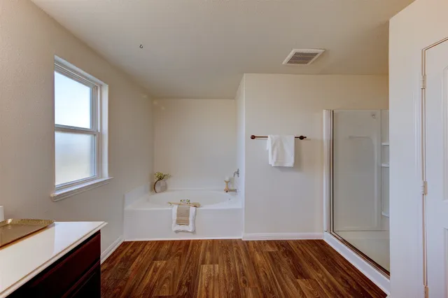 $237,900 | 511 Oporto Path, Crosby, TX 77532