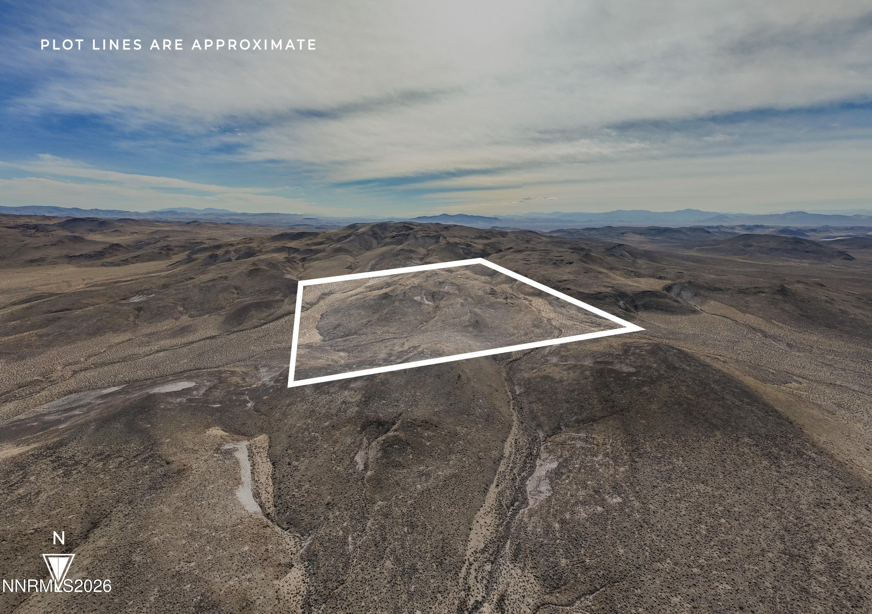 16642 Power Line Road Fallon, NV 89406 - Photo 46 of 54 a view of a dry yard with wooden floor