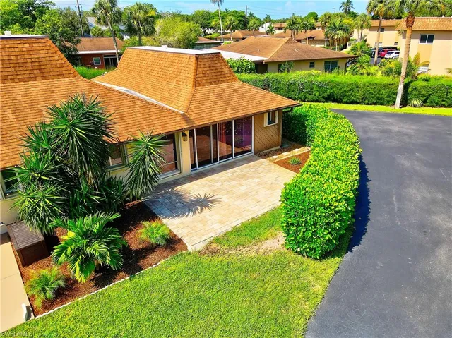 $2,200 | 787 Palm View Drive, Unit 3, Naples, FL 34110