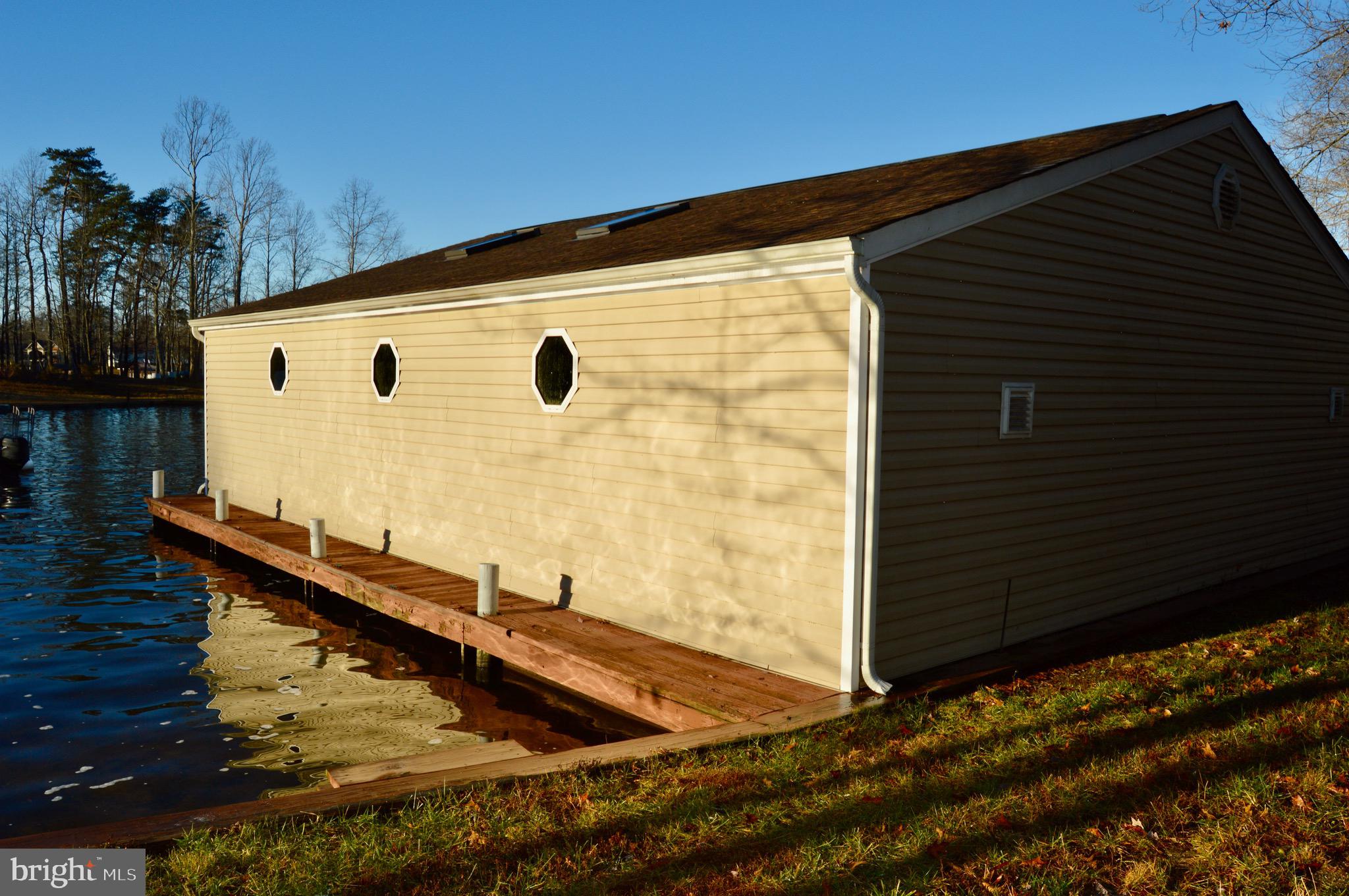 619 Oak Road Bumpass, VA 23024 - Photo 47 of 49 Boathouse