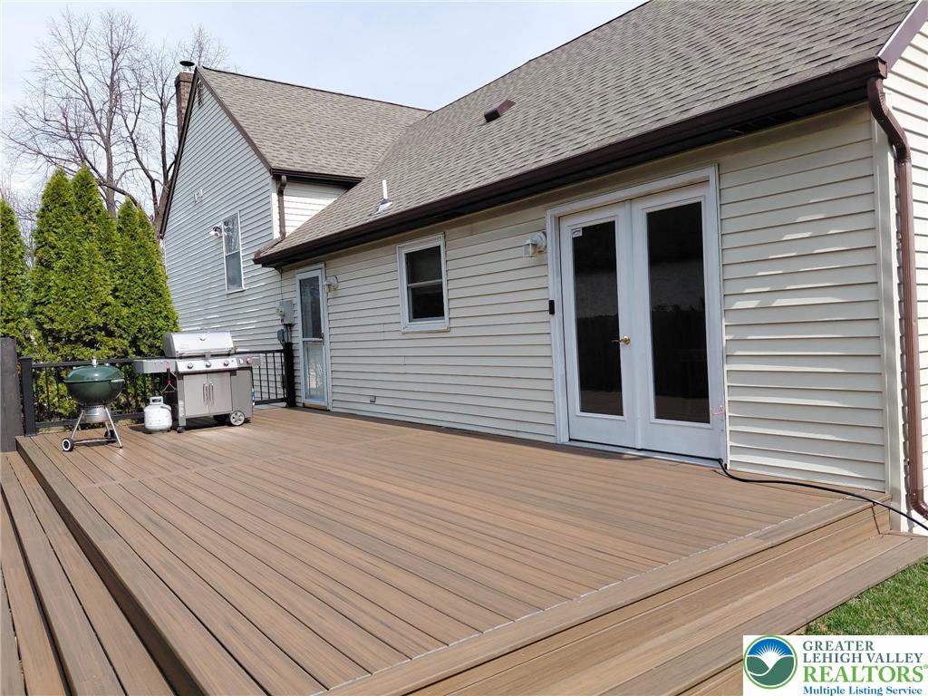 2802 Windy Hill Road Allentown, PA 18103 - Photo 6 of 36 Deck