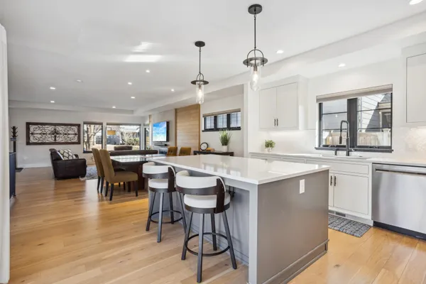 $1,275,000 | 5124 Drew Avenue South, Minneapolis, MN 55410