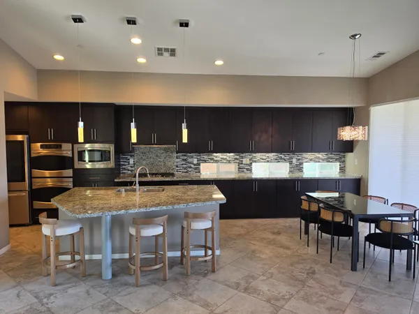 $5,500 | 4415 Vantage Lane, Palm Springs, CA 92262