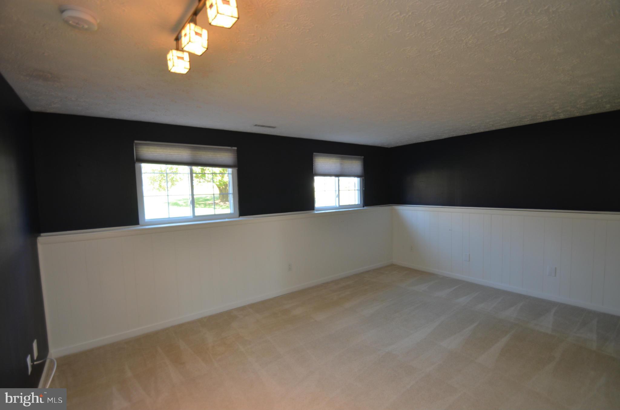 5778 Heming Avenue Springfield, VA 22151 - Photo 16 of 27 Family Room