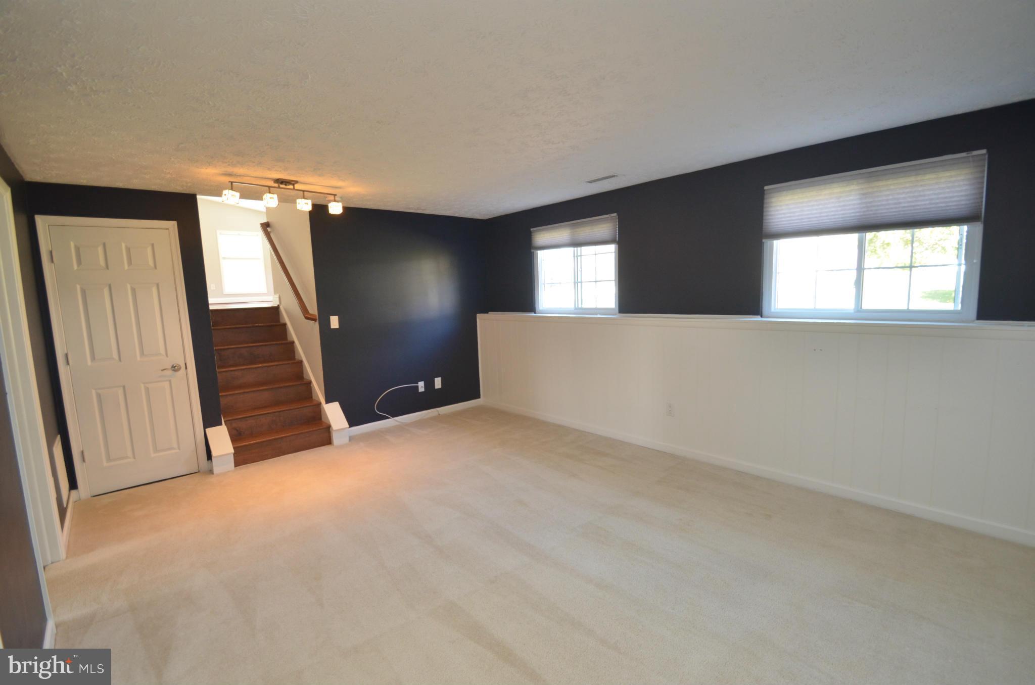 5778 Heming Avenue Springfield, VA 22151 - Photo 17 of 27 Family Room