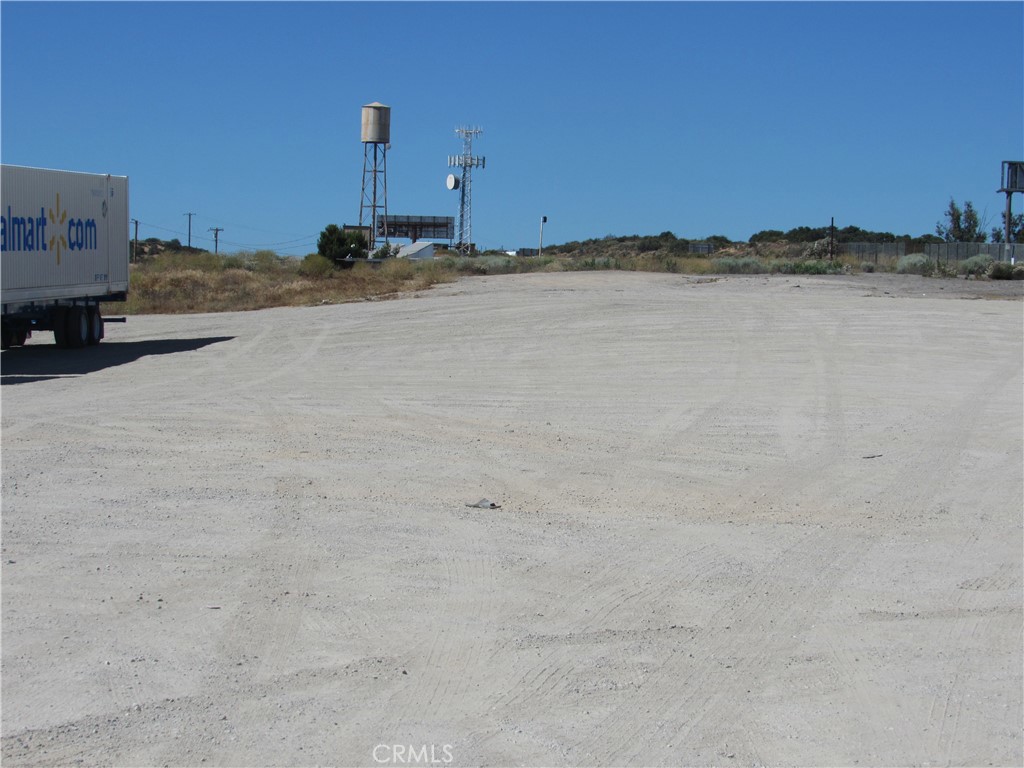 5940 Mariposa Road Hesperia, CA 92344 - Photo 7 of 7