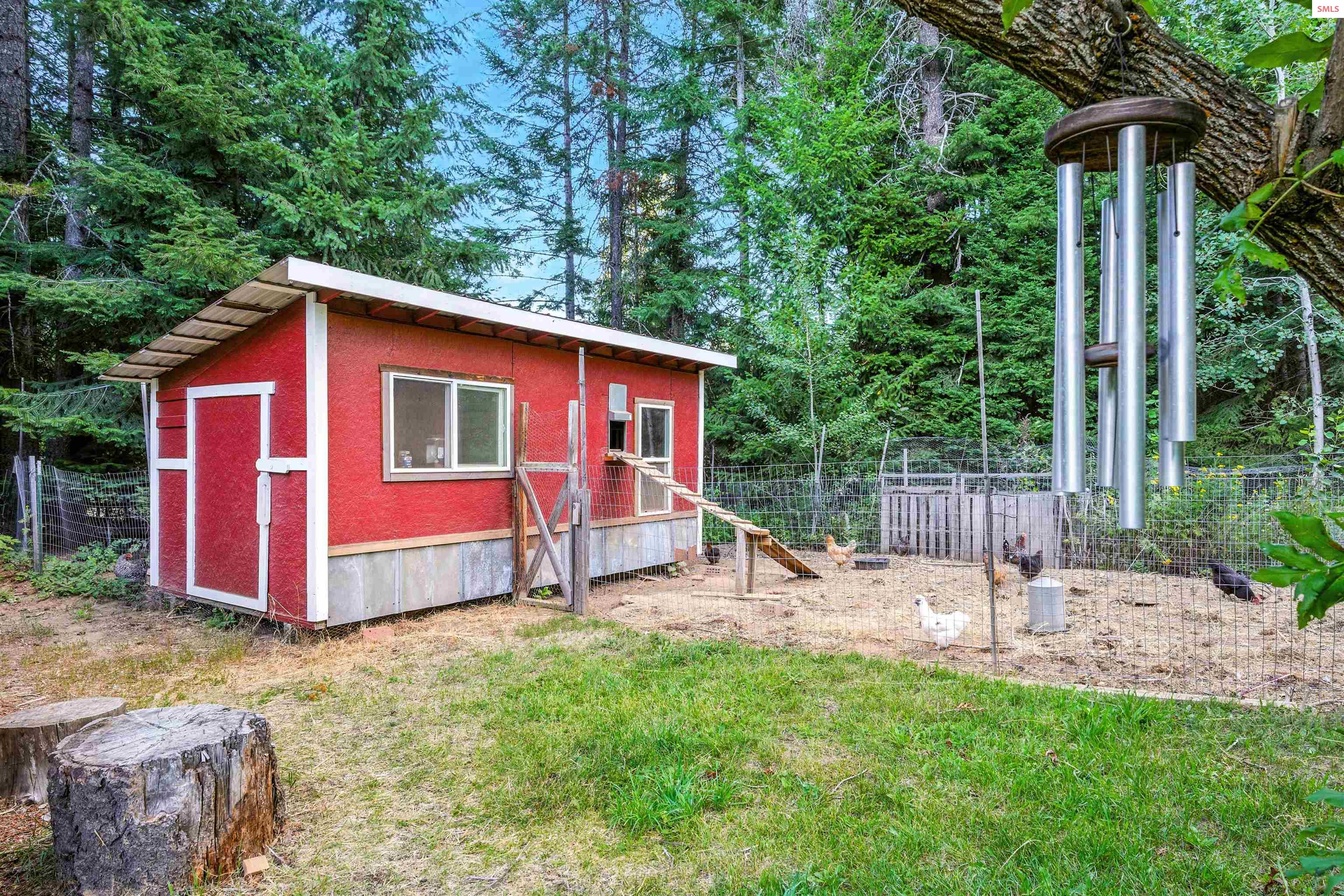 633 Old Mill Road Sandpoint, ID 83864 - Photo 32 of 55 With fenced run
