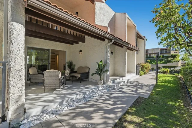 $699,000 | 9502 VÃa Salerno, Burbank, CA 91504
