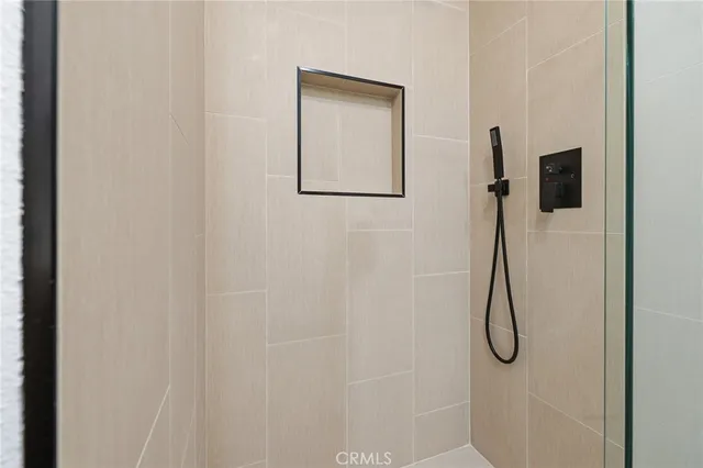 $699,000 | 9502 VÃa Salerno, Burbank, CA 91504