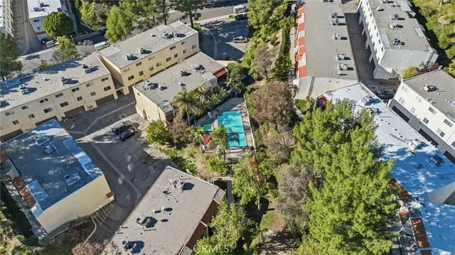 $699,000 | 9502 VÃa Salerno, Burbank, CA 91504