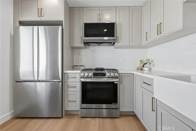 $699,000 | 9502 VÃa Salerno, Burbank, CA 91504