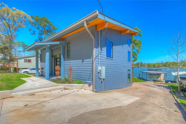 $695,000 | 760 Northwood Drive, Point Blank, TX 77364