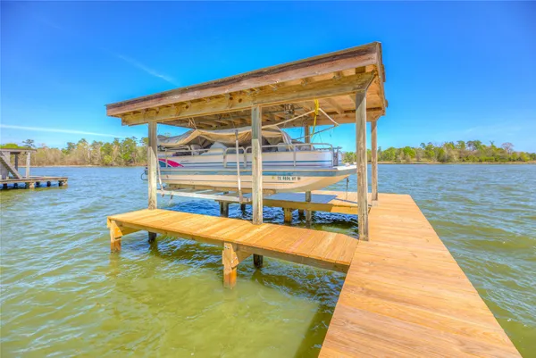 $695,000 | 760 Northwood Drive, Point Blank, TX 77364