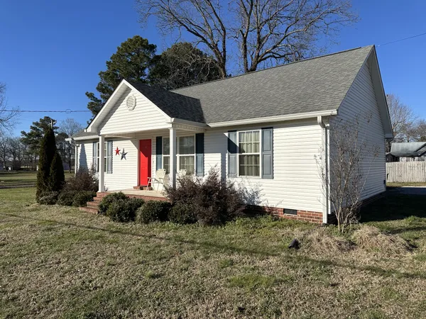 $1,500 | 104 Lincoln Street, Ethridge, TN 38456