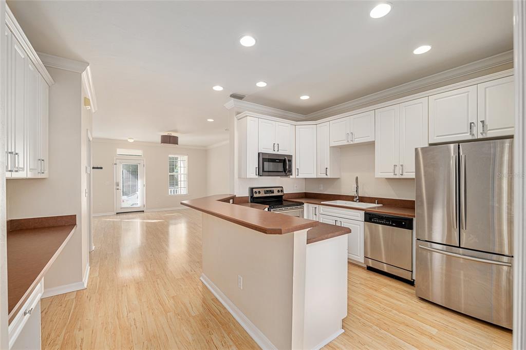 2750 Southwest 87 Way Gainesville, FL 32608 - Photo 4 of 20