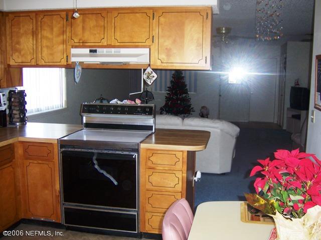 8849 Ivey Road Jacksonville, FL 32216 - Photo 4 of 5 Kitchen