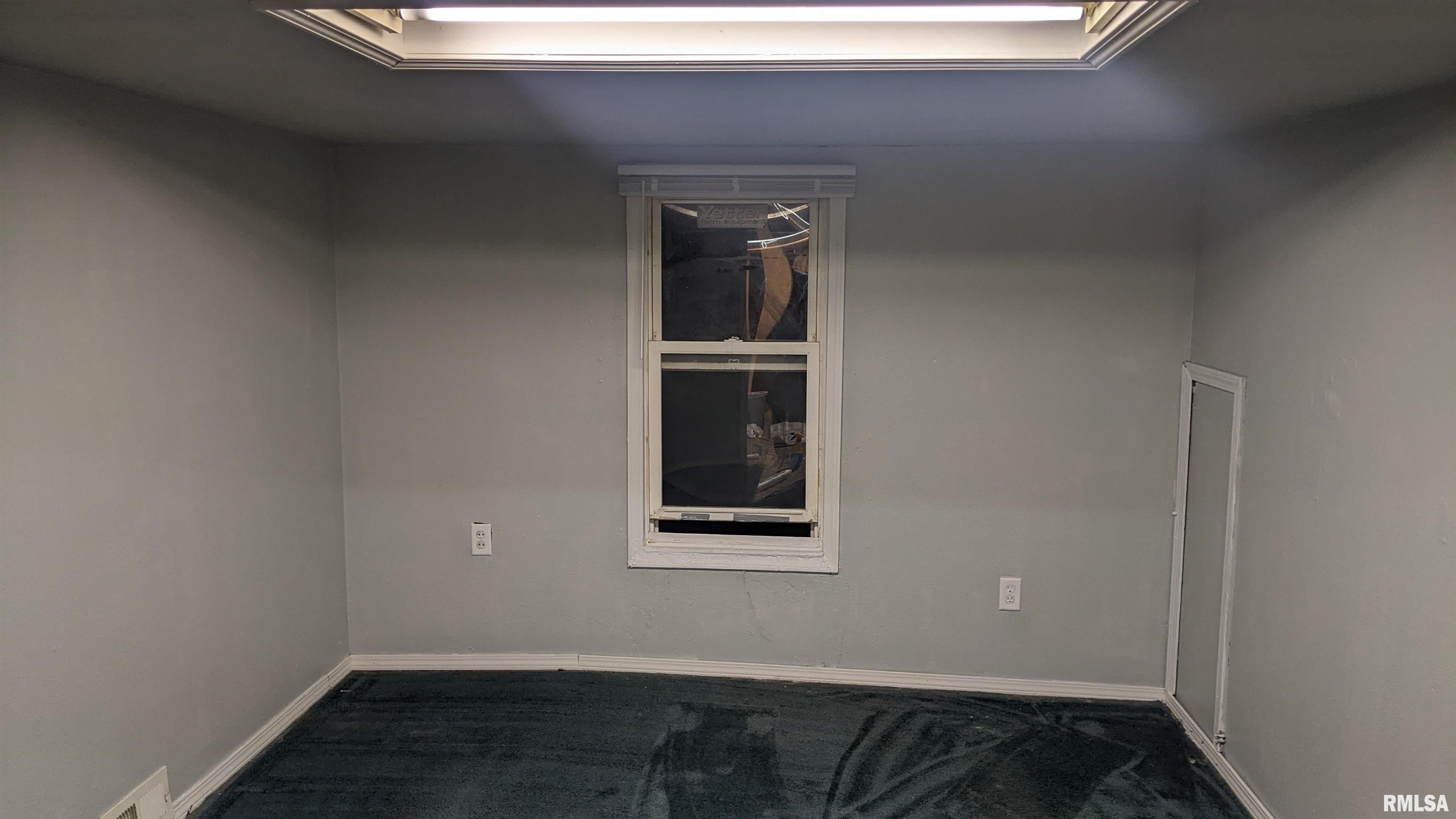 102 North Elizabeth Street Colchester, IL 62326 - Photo 14 of 36