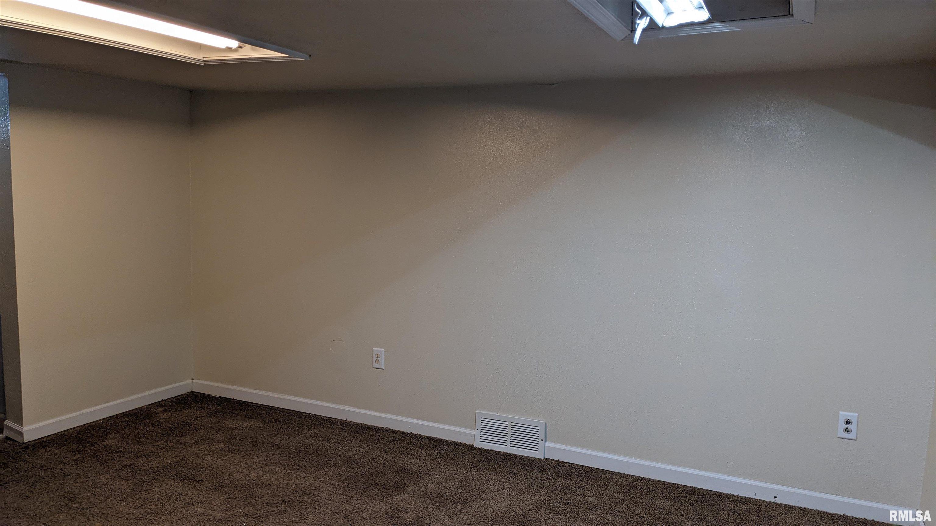 102 North Elizabeth Street Colchester, IL 62326 - Photo 17 of 36