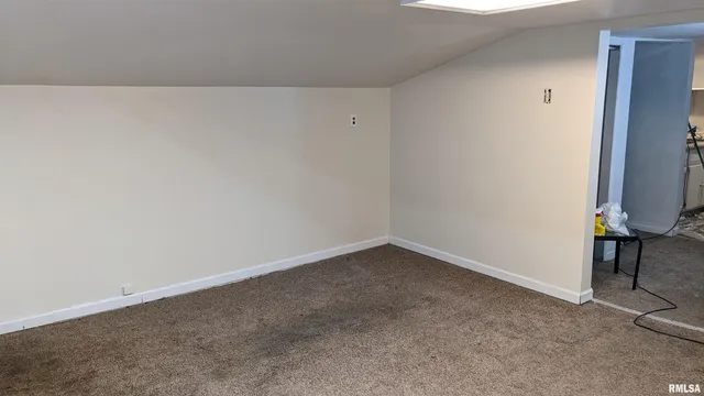 $59,900 | 102 North Elizabeth Street, Colchester, IL 62326