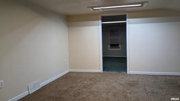 $49,750 | 102 North Elizabeth Street, Colchester, IL 62326