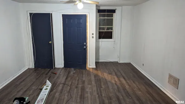 $49,750 | 102 North Elizabeth Street, Colchester, IL 62326