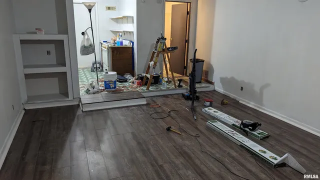 $59,900 | 102 North Elizabeth Street, Colchester, IL 62326