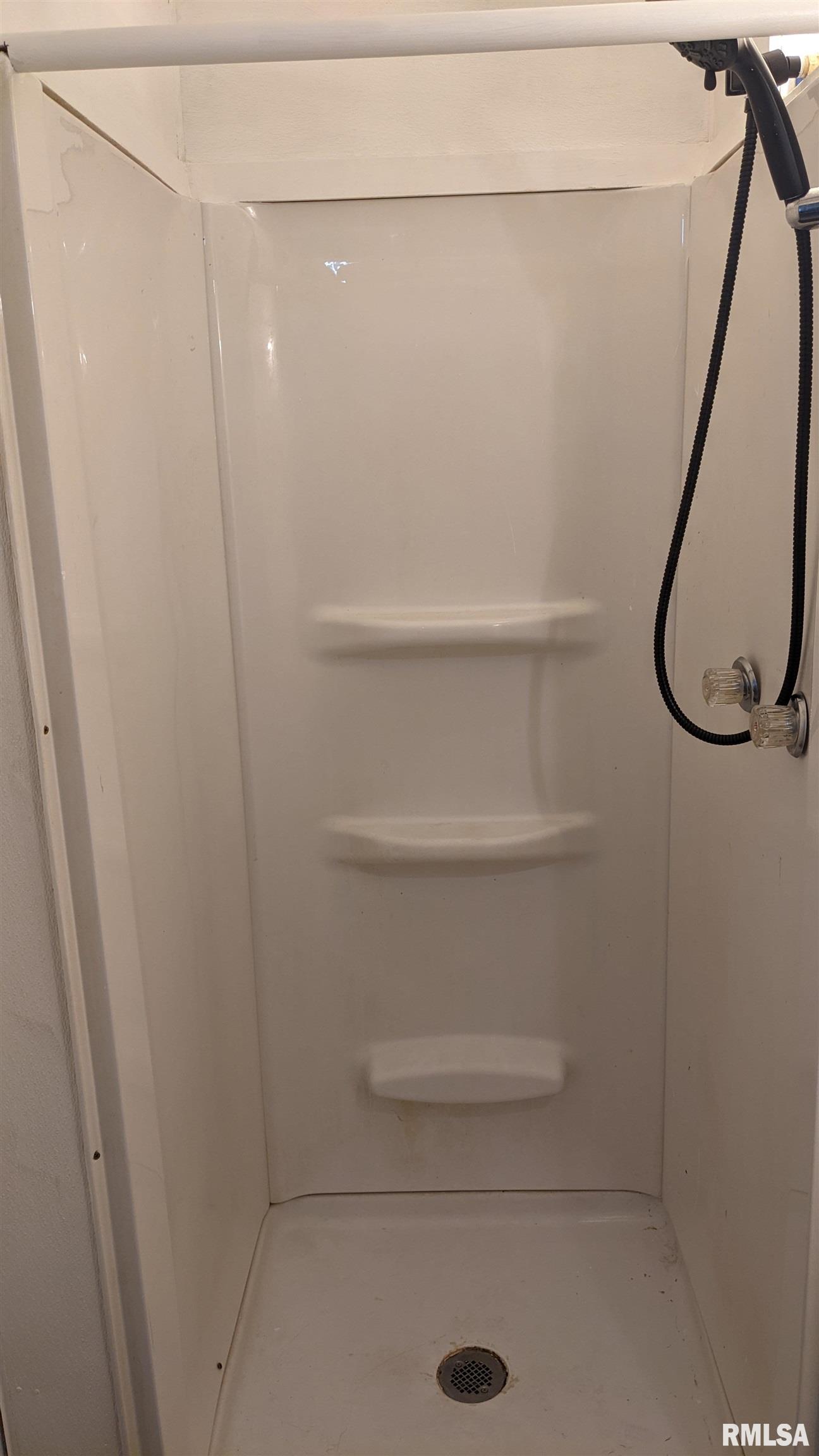 102 North Elizabeth Street Colchester, IL 62326 - Photo 27 of 36