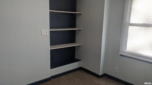 $59,900 | 102 North Elizabeth Street, Colchester, IL 62326