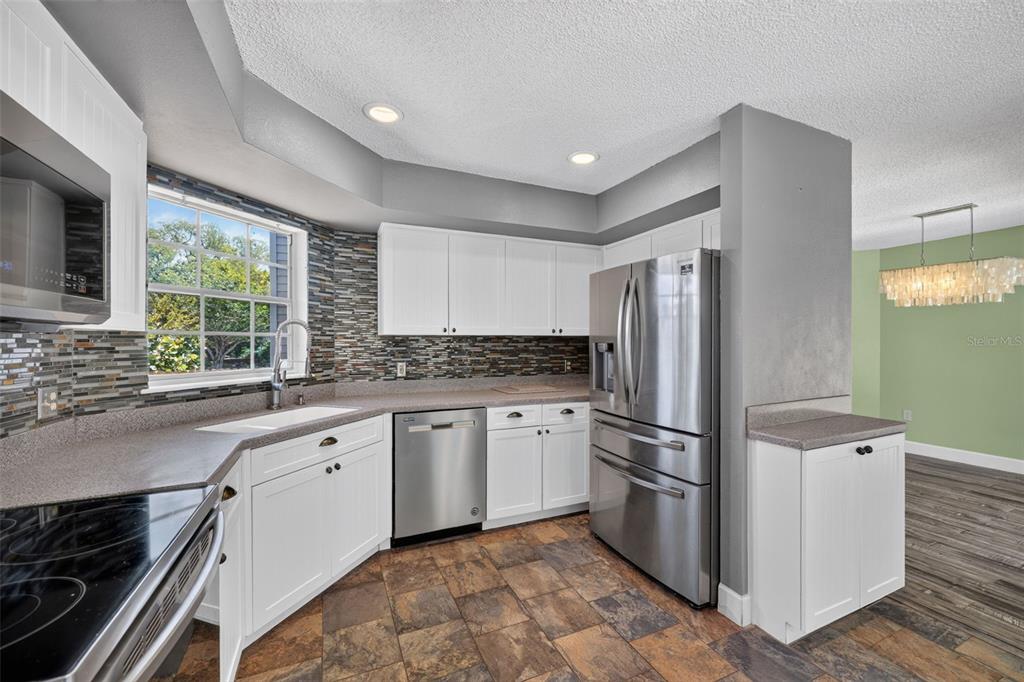 703 Riverside Drive Tarpon Springs, FL 34689 - Photo 18 of 47