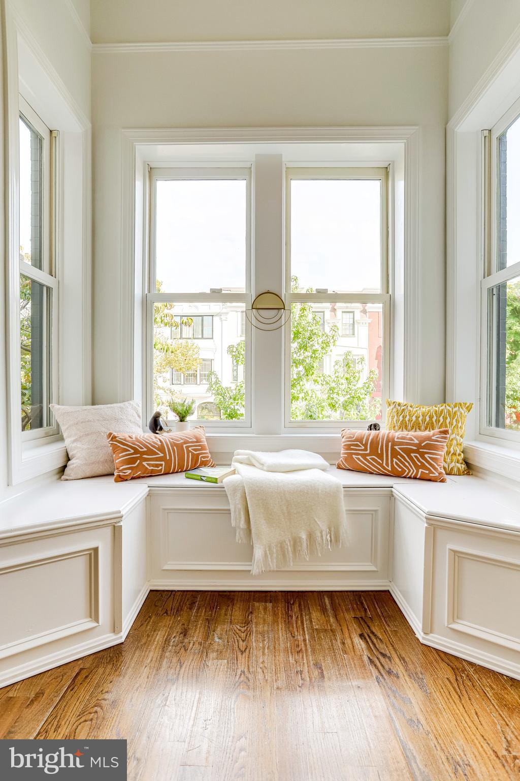 143 E Street Southeast Washington, DC 20003 - Photo 22 of 59 Window seat to curl up w/a book