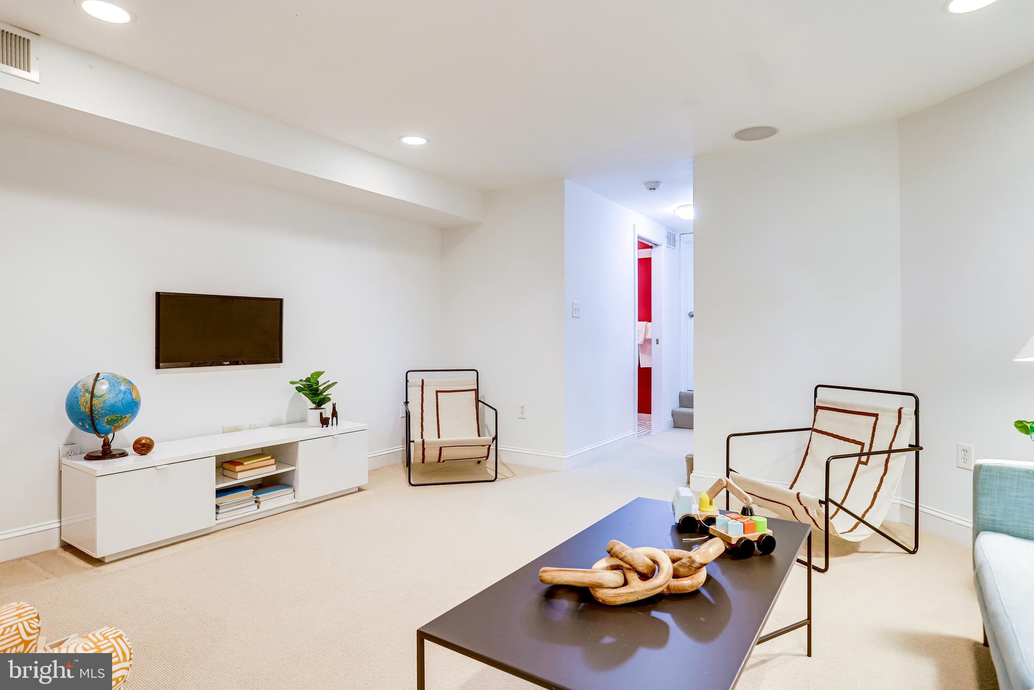 143 E Street Southeast Washington, DC 20003 - Photo 41 of 59 Easy guestroom too, w/3rd bath at rear