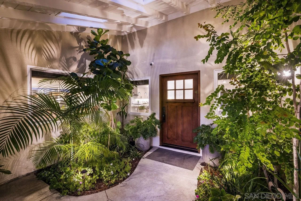 1353 Eastside Road El Cajon, CA 92020 - Photo 3 of 43