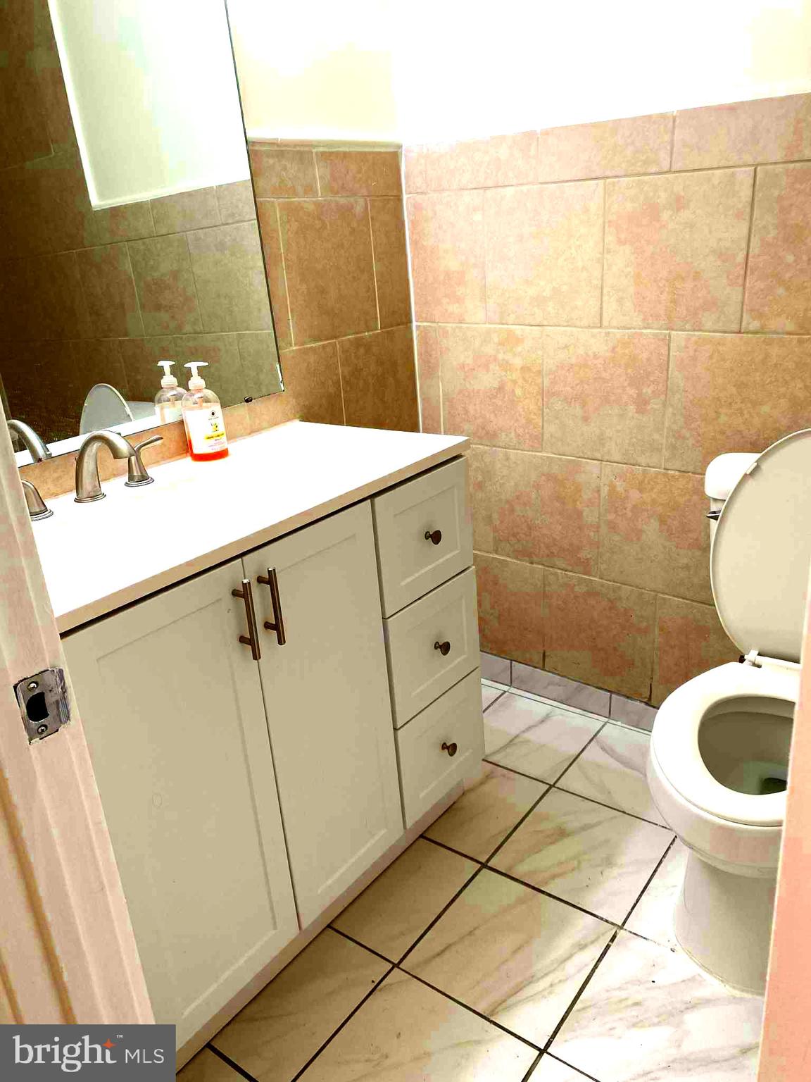 2900 Kings Chapel Road, Unit 1 Falls Church, VA 22042 - Photo 9 of 23