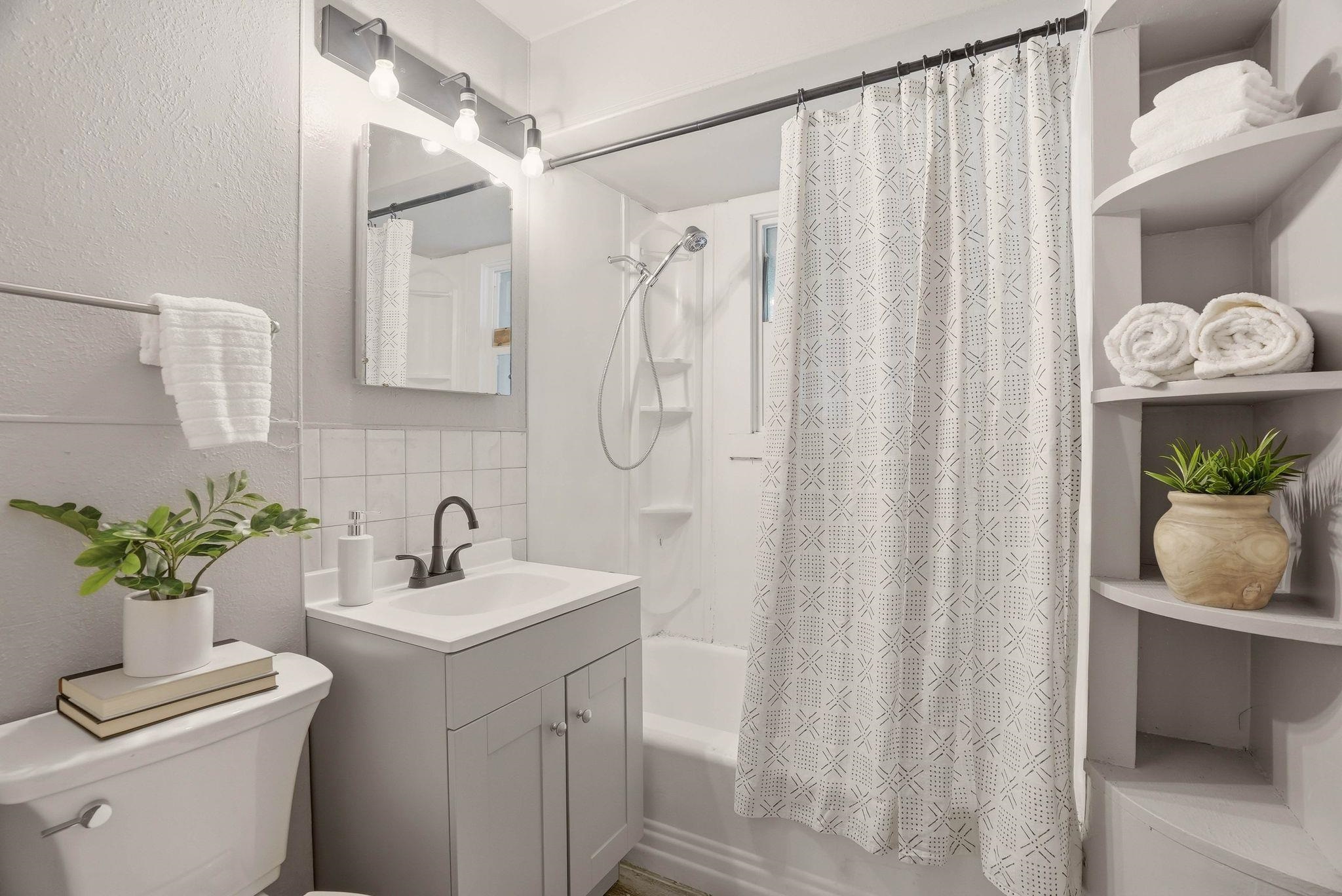 4824 North Adams Street Spokane, WA 99205 - Photo 14 of 27