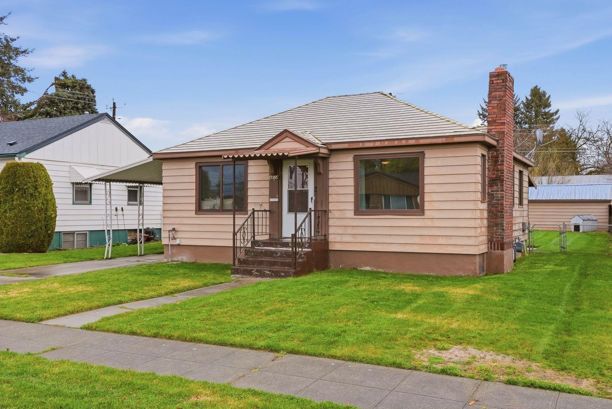 4824 North Adams Street Spokane, WA 99205 - Photo 2 of 27