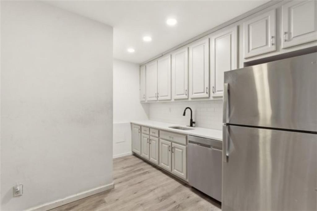 700 Shore Road, Unit 2A Long Beach, NY 11561 - Photo 12 of 36