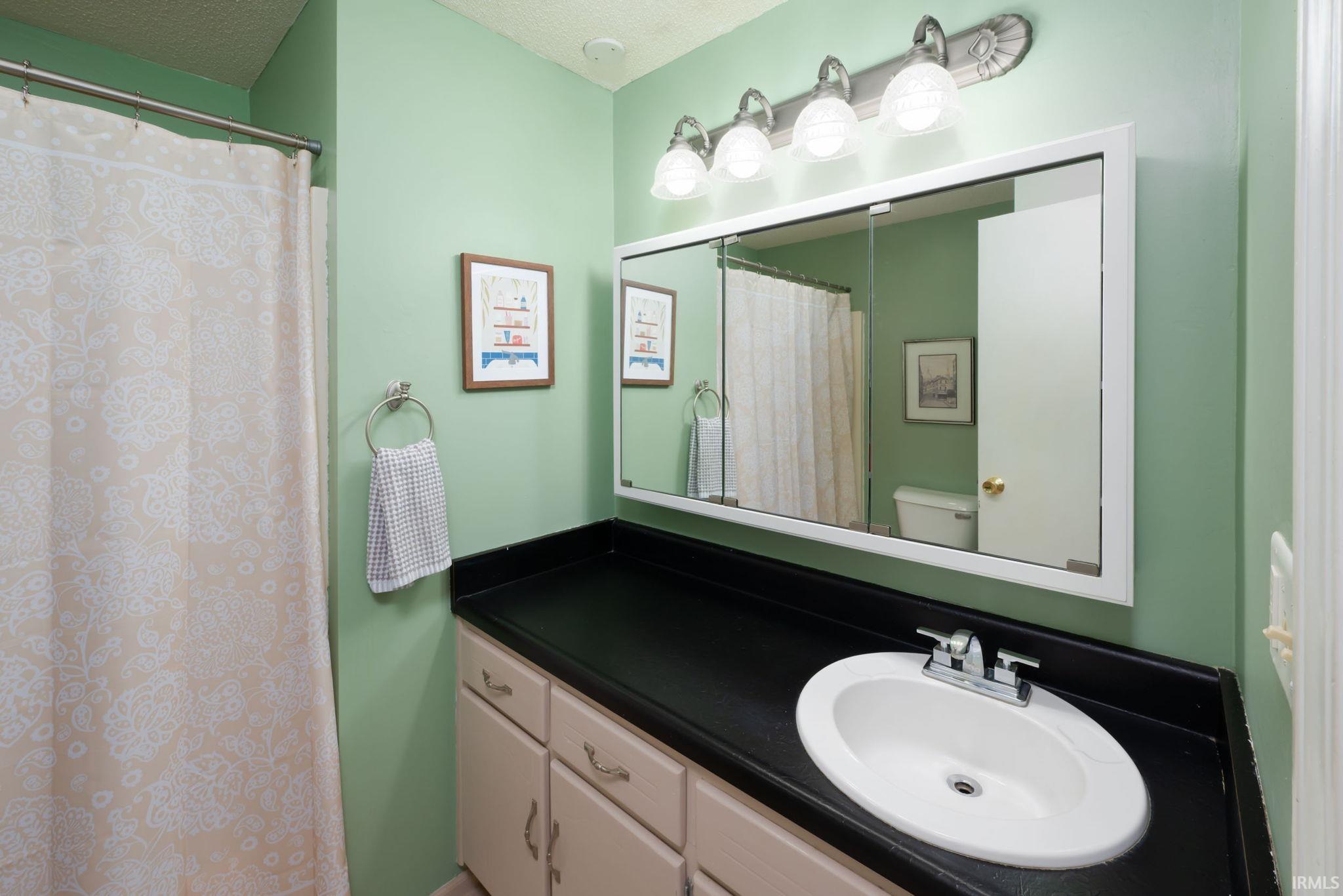 4630 Weatherside Run Fort Wayne, IN 46804 - Photo 16 of 29 Gallery Image 16