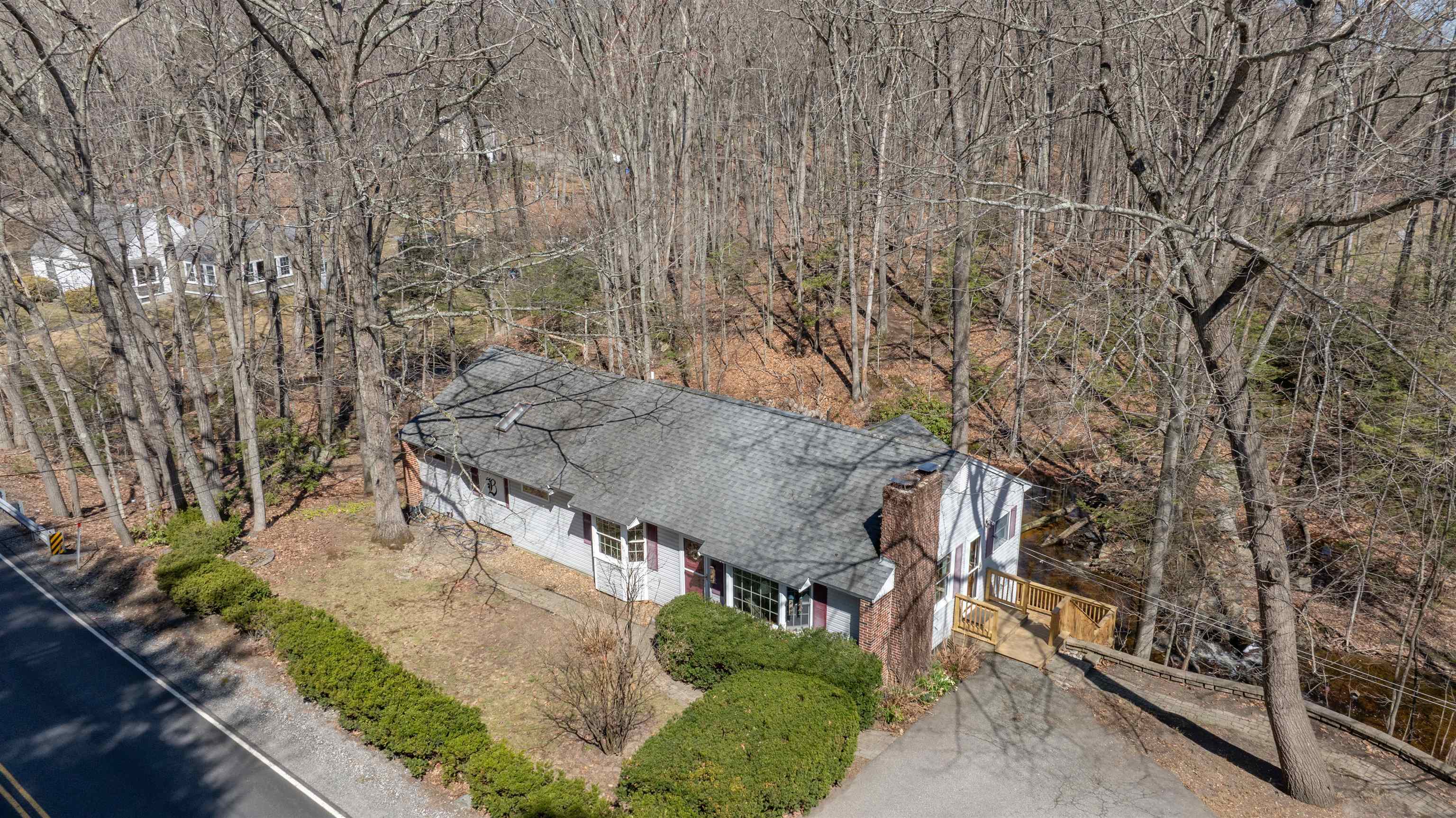 226 Amesbury Road Kensington, NH 03833 - Photo 3 of 59