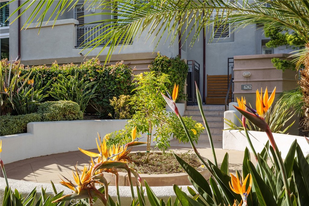 6242 Surfboard Circle Huntington Beach, CA 92648 - Photo 11 of 46