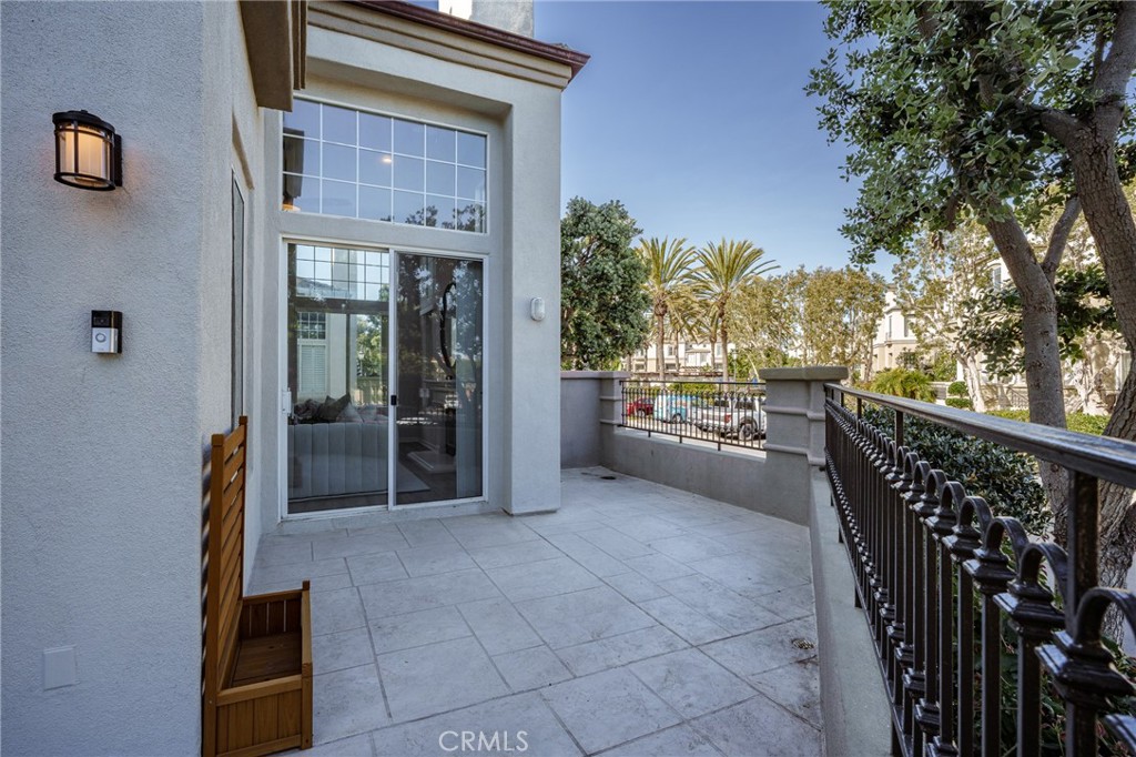 6242 Surfboard Circle Huntington Beach, CA 92648 - Photo 17 of 46