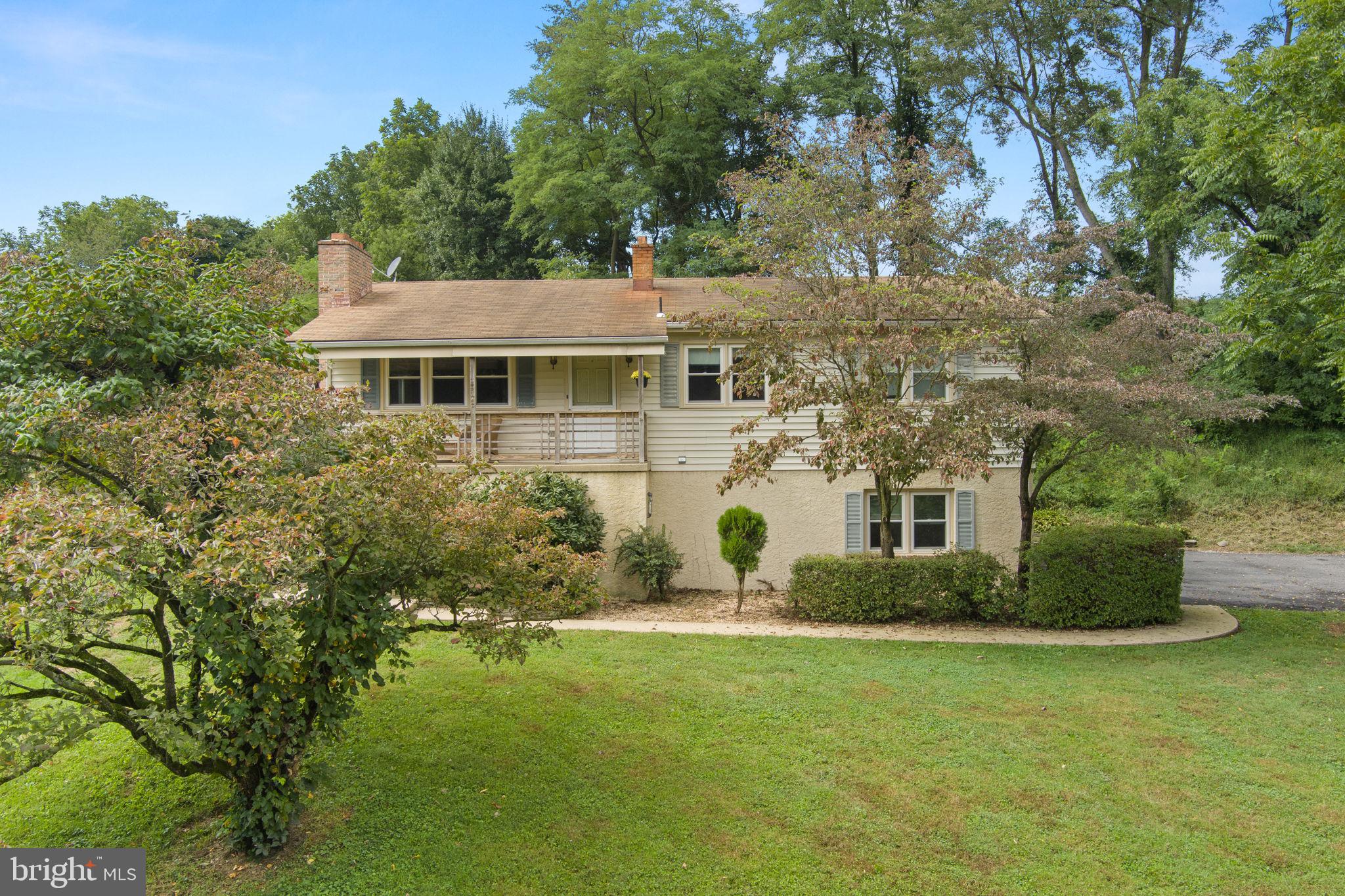 335 Millard Road Elverson, PA 19520 - Photo 4 of 36 Gallery Image 4