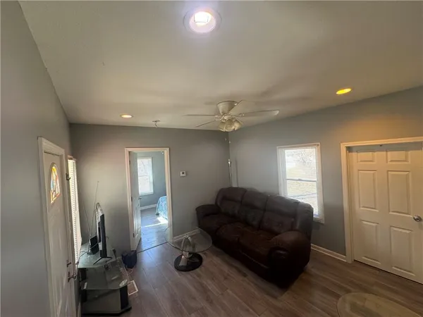 $114,000 | 11300 East 11th Street South, Independence, MO 64054