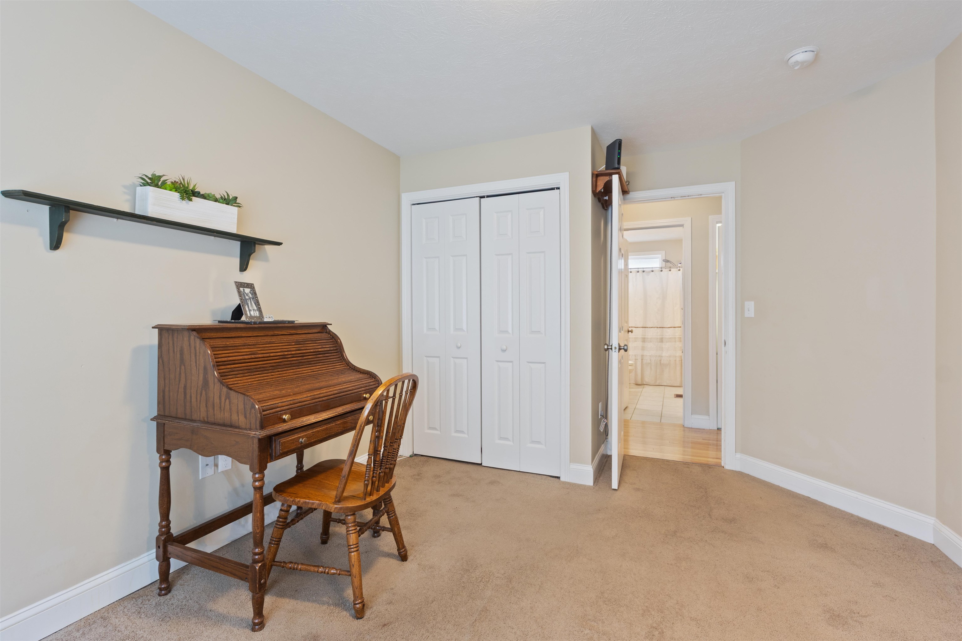 40 Hollow Ridge Drive Nashua, NH 03062 - Photo 17 of 45