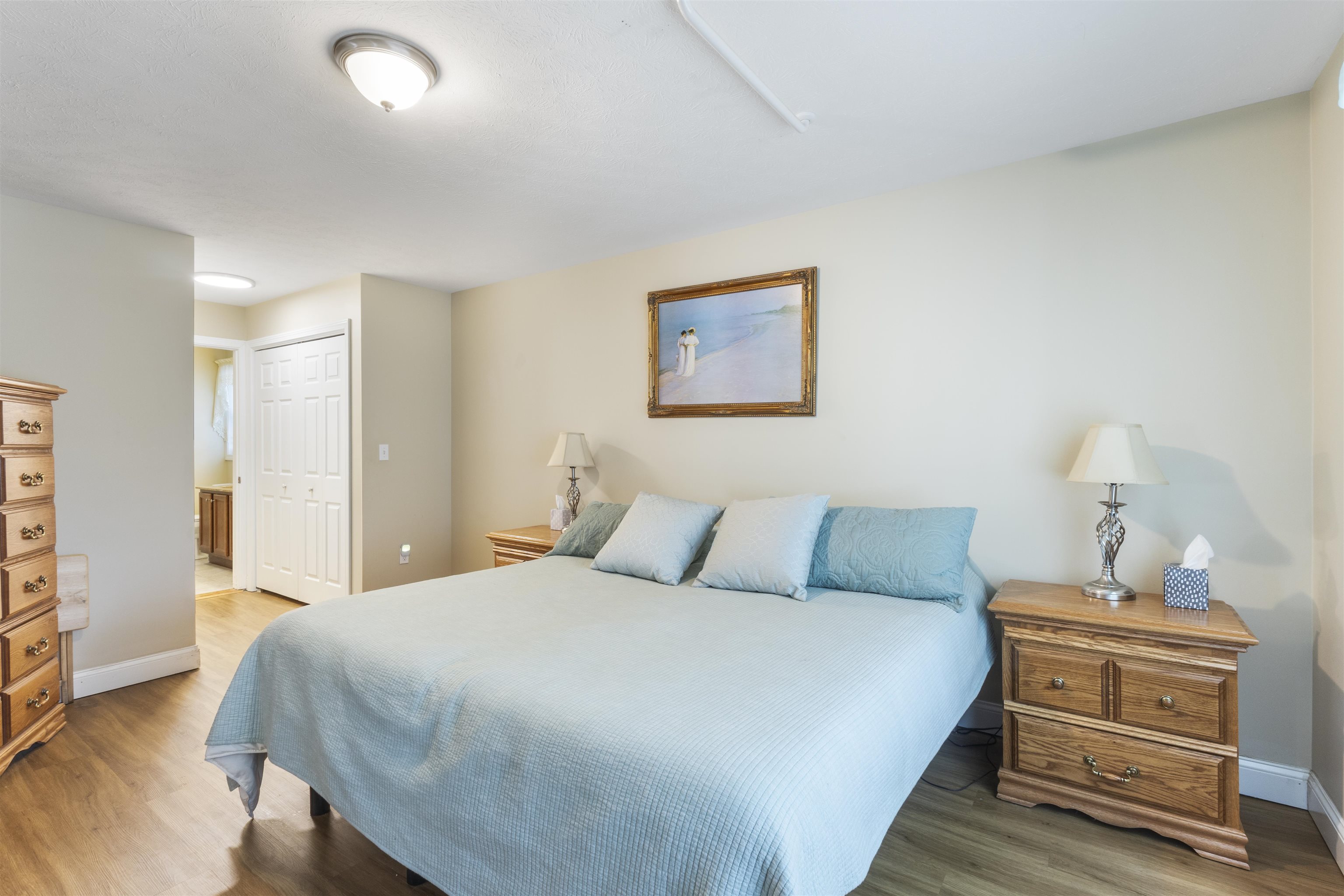 40 Hollow Ridge Drive Nashua, NH 03062 - Photo 18 of 45