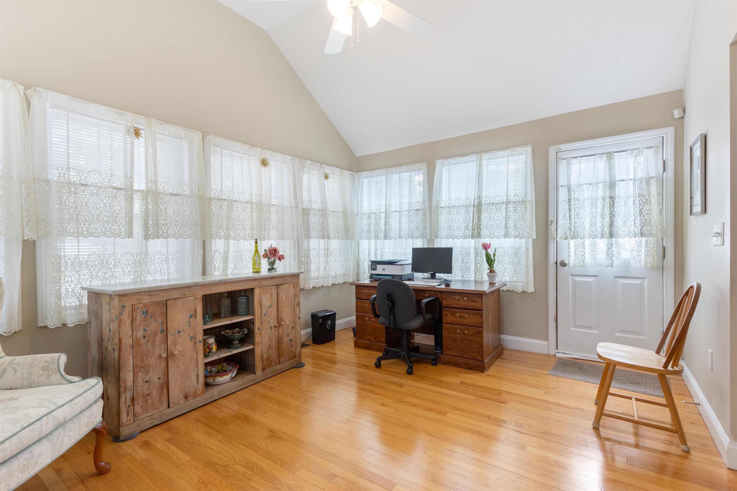 40 Hollow Ridge Drive Nashua, NH 03062 - Photo 29 of 45