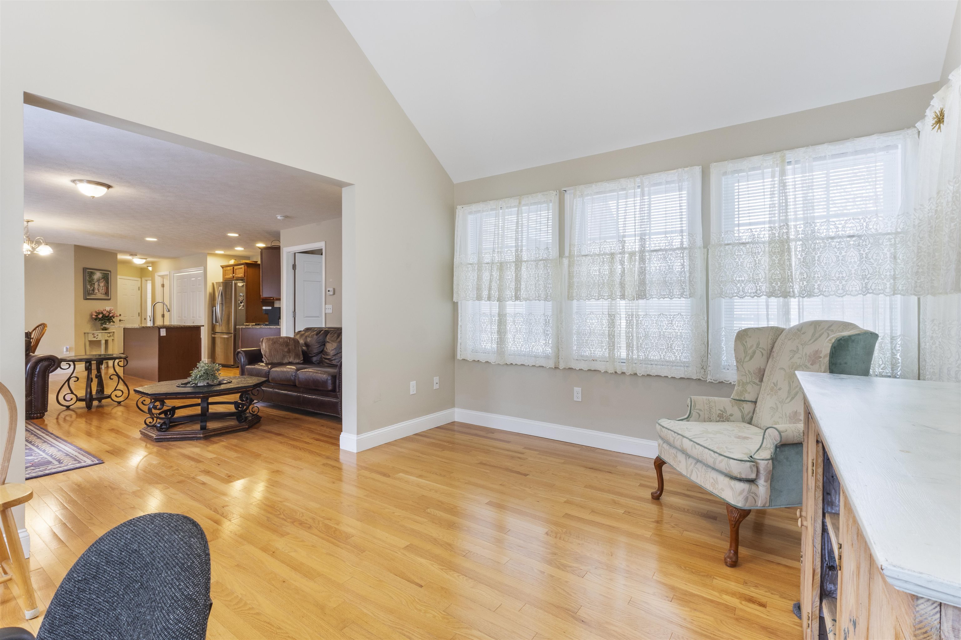 40 Hollow Ridge Drive Nashua, NH 03062 - Photo 30 of 45