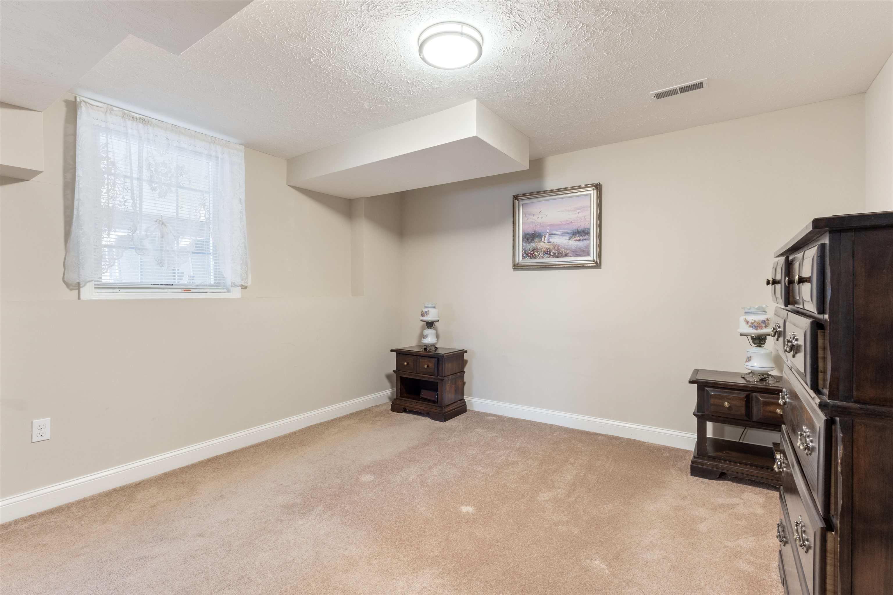 40 Hollow Ridge Drive Nashua, NH 03062 - Photo 39 of 45